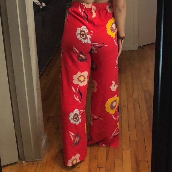 Red printed pants - Picture 4 of 5